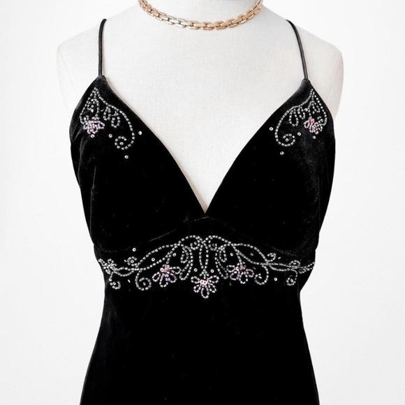 Black hand beaded vintage y2k prom, hoco, upscale maxi dress - Picture 4 of 8